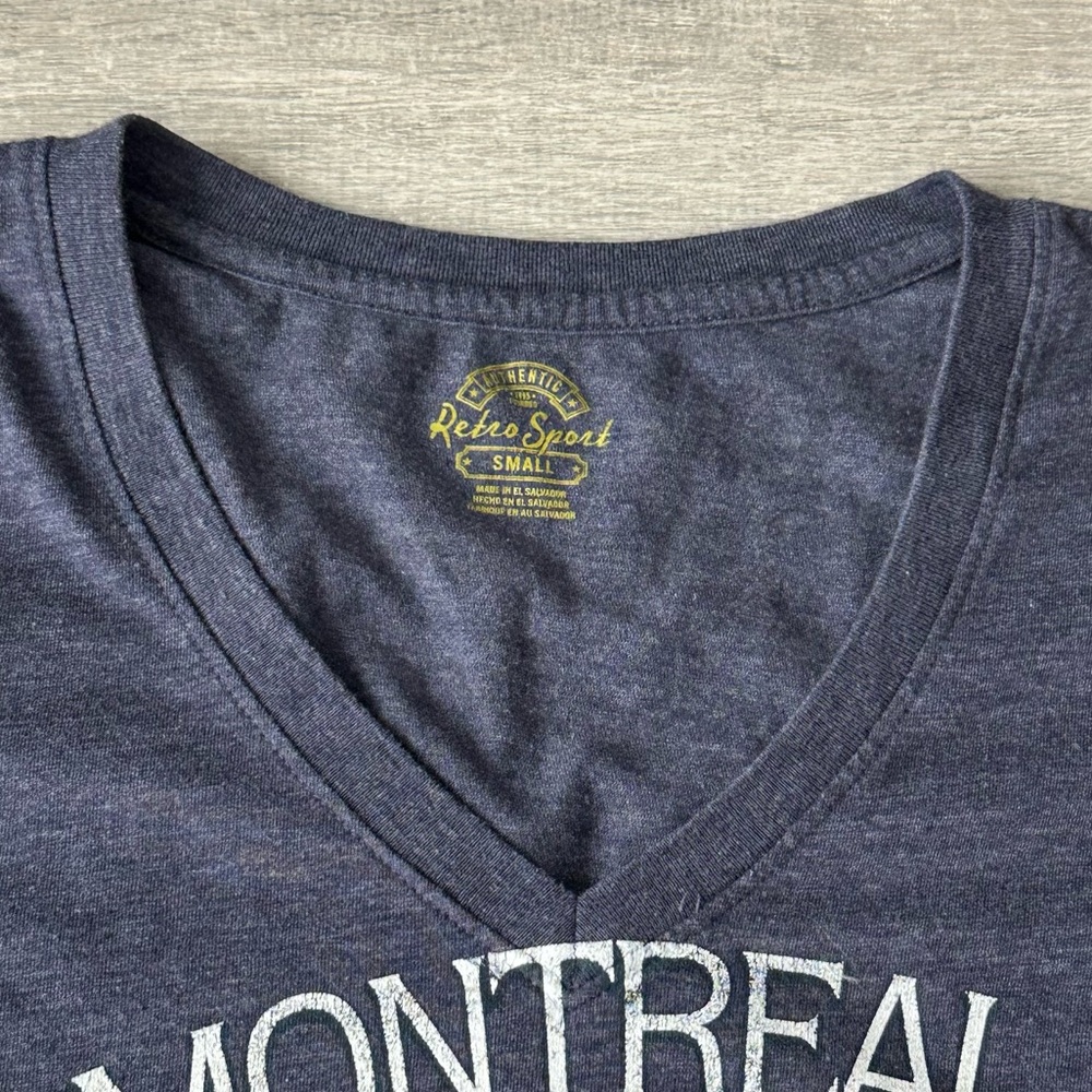 Retro Sports Montreal Canadiens Graphic V-Neck Tee size S - Picture 2 of 5
